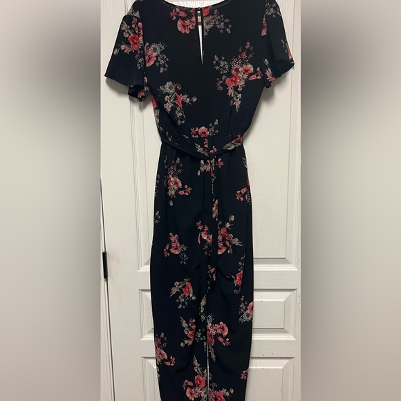 Black floral jumpsuit! - Picture 2 of 2